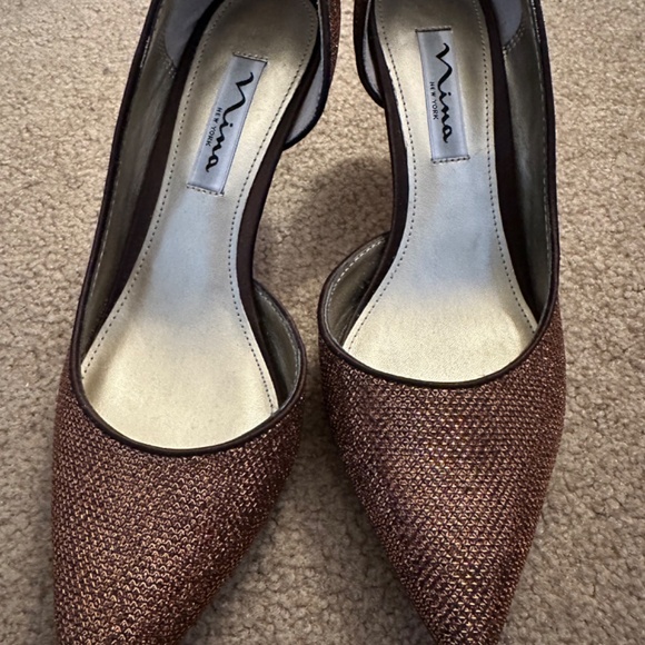 NINA NEW YORK metallic kitten heals size 6.5 - Picture 2 of 3